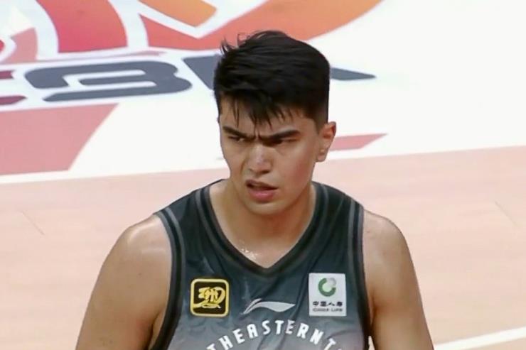 相當高效！魯吐布拉出戰19分鐘 7中5貢獻14分10籃板